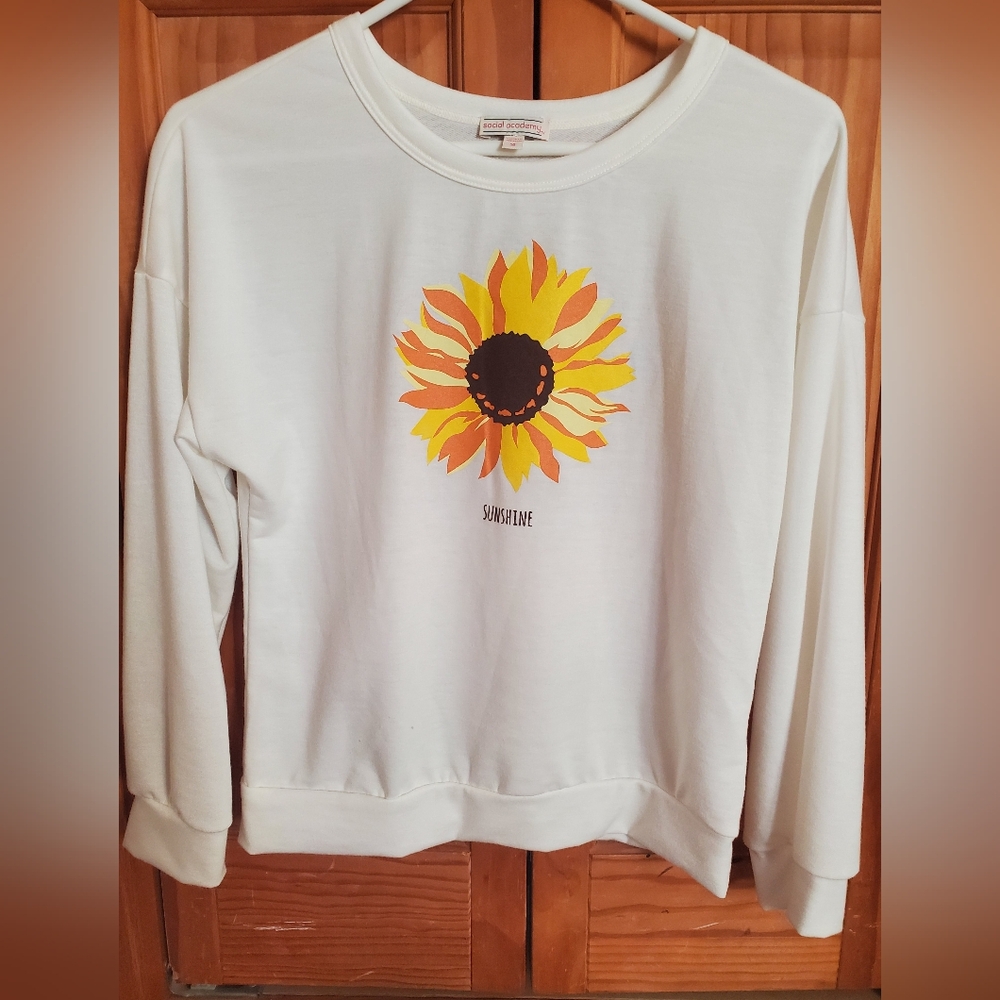 🌻 3/$20 Deal!! Sunflower Kids White Sweatshirt